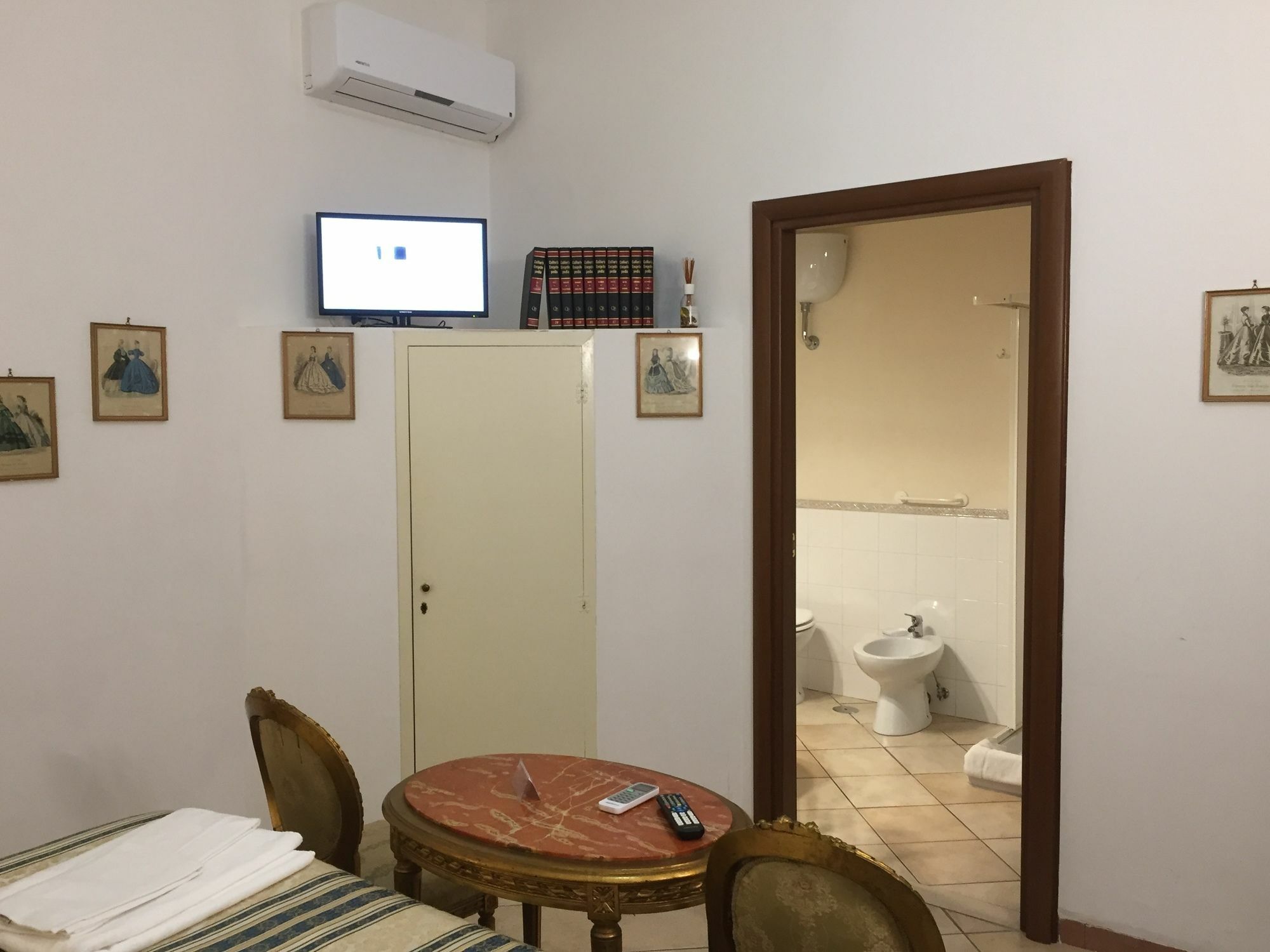 La Residenza Dei Nobili Bed & Breakfast กาตันซาโร ภายนอก รูปภาพ